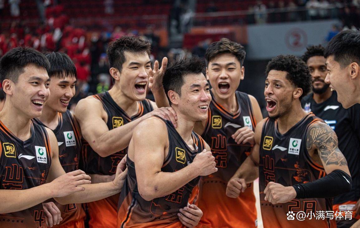 爱游戏官网-风云突变山东男篮赛前远射贴柱窗口期马赛调整名单以备欧篮联，连对手都承认：丹佛掘金窗口期调整名单(山东鲁能历届前锋)